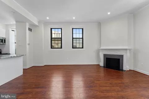 Living - 1 E Chase St #305, Baltimore, MD 21202 photo 5 of 9