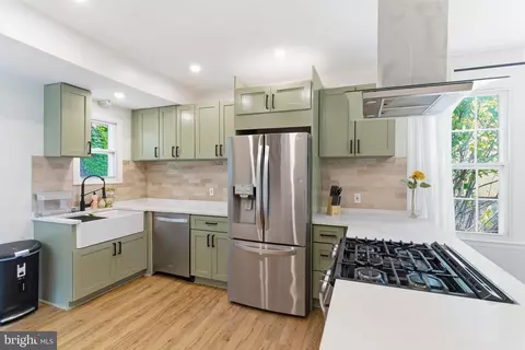 Kitchen - 6003 Highgate Dr, Baltimore, MD 21215 photo 2 of 6