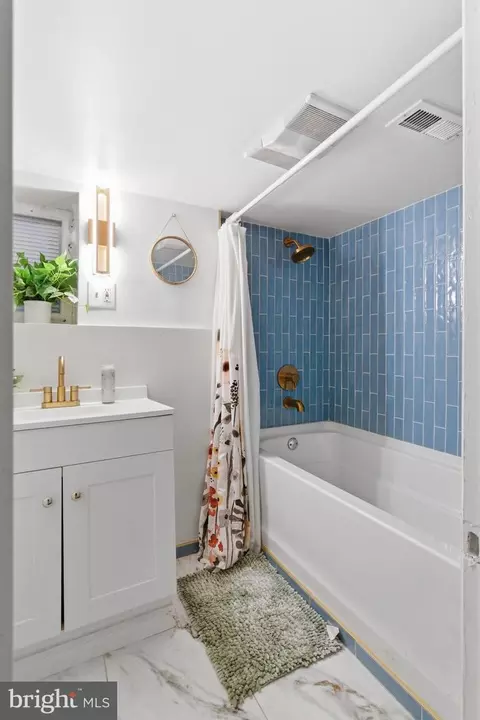 Bath - 6003 Highgate Dr, Baltimore, MD 21215 photo 4 of 4