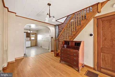 Entry Way - 1414 Andre St, Baltimore, MD 21230 photo 2 of 4