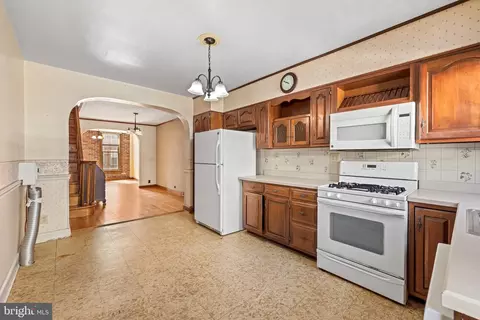 Entry Way - 1414 Andre St, Baltimore, MD 21230 photo 3 of 4