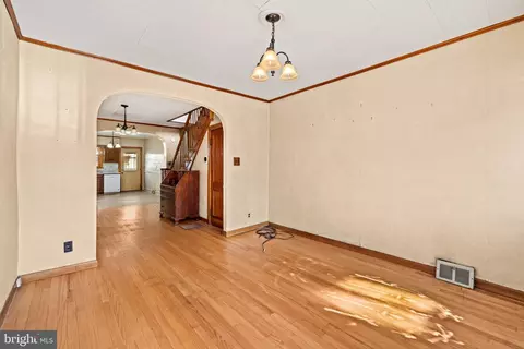 Living - 1414 Andre St, Baltimore, MD 21230 photo 1 of 2