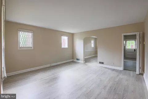 Living - 3914 Bancroft Rd, Baltimore, MD 21215 photo 2 of 4
