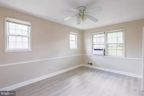Bedroom - 3914 Bancroft Rd, Baltimore, MD 21215 photo 1 of 3