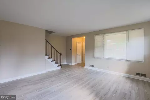 Living - 3914 Bancroft Rd, Baltimore, MD 21215 photo 3 of 4