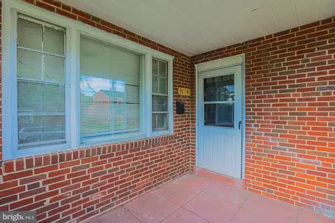 Exterior - 3914 Bancroft Rd, Baltimore, MD 21215 photo 2 of 2