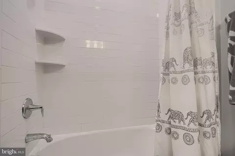 Bath - 1244 Towson St, Baltimore, MD 21230 photo 9 of 12