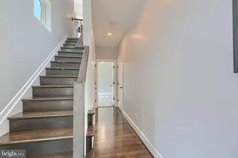 Entry Way - 1244 Towson St, Baltimore, MD 21230 photo 3 of 4