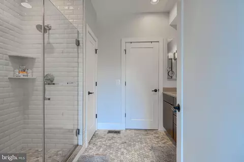 Entry Way - 1244 Towson St, Baltimore, MD 21230 photo 4 of 4