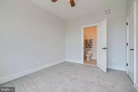 Bedroom - 1244 Towson St, Baltimore, MD 21230 photo 4 of 10