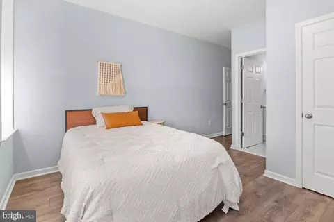 Bedroom - 1602 E Biddle St, Baltimore, MD 21213 photo 3 of 8