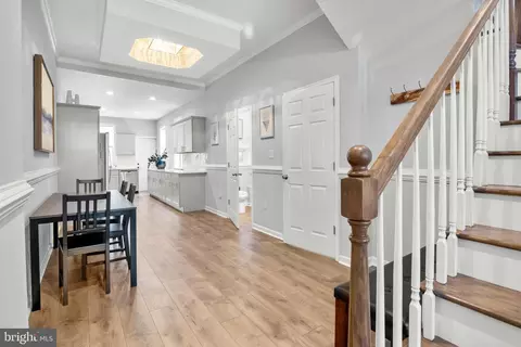 Entry Way - 1602 E Biddle St, Baltimore, MD 21213 photo 4 of 15