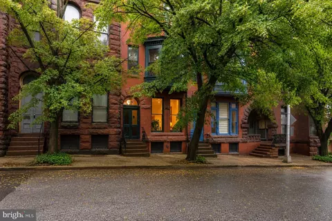 608 Reservoir St, Baltimore, MD 21217