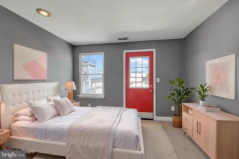 Bedroom - 1610 Marshall St, Baltimore, MD 21230 photo 3 of 3