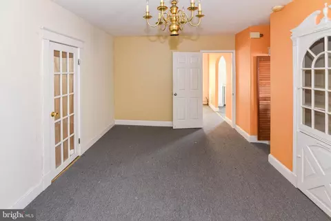 Living - 2431 E Oliver St, Baltimore, MD 21213 photo 10 of 11