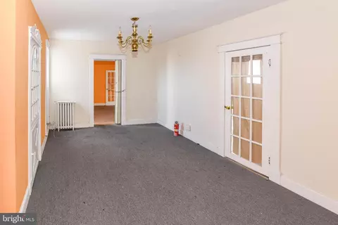 Living - 2431 E Oliver St, Baltimore, MD 21213 photo 9 of 11