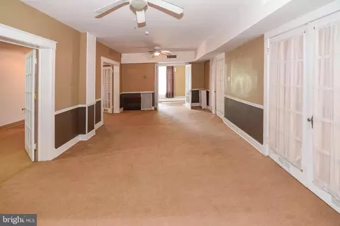 Living - 2431 E Oliver St, Baltimore, MD 21213 photo 3 of 11
