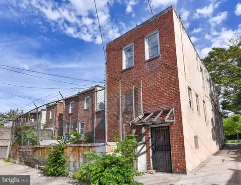 Exterior - 2431 E Oliver St, Baltimore, MD 21213 photo 12 of 13
