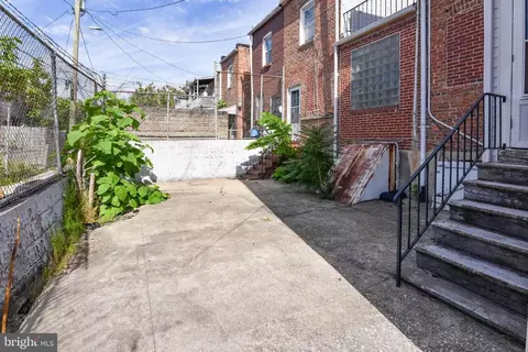 Exterior - 2431 E Oliver St, Baltimore, MD 21213 photo 6 of 13