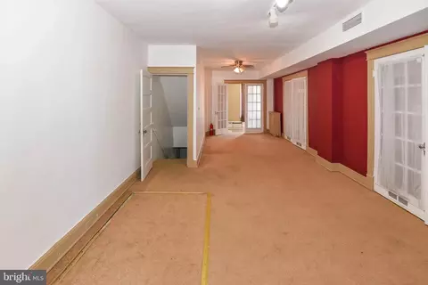 Living - 2431 E Oliver St, Baltimore, MD 21213 photo 6 of 11