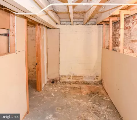 Other - 2431 E Oliver St, Baltimore, MD 21213 photo 25 of 29