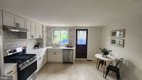 3609 Buena Vista Ave, Baltimore, MD 21211