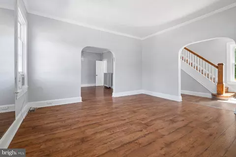 Living - 3203 Glen Ave, Baltimore, MD 21215 photo 2 of 7