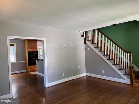 Living - 5111 Edgar Ter, Baltimore, MD 21214 photo 14 of 17