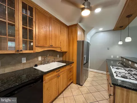 Kitchen - 5111 Edgar Ter, Baltimore, MD 21214 photo 2 of 5