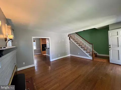 Living - 5111 Edgar Ter, Baltimore, MD 21214 photo 15 of 17
