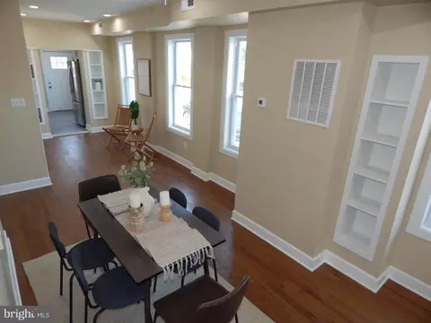 Entry Way - 3042 E Monument St, Baltimore, MD 21205 photo 3 of 7