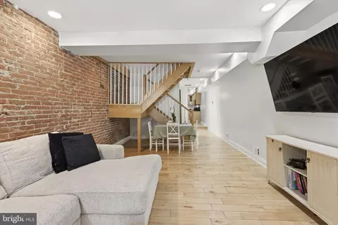 Entry Way - 411 S Wolfe St, Baltimore, MD 21231 photo 1 of 6