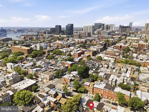 View/Area - 411 S Wolfe St, Baltimore, MD 21231 photo 2 of 3