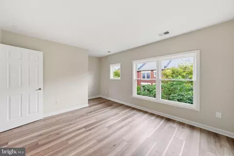 207 Roundhouse Ct, Baltimore, MD 21230 photo 10