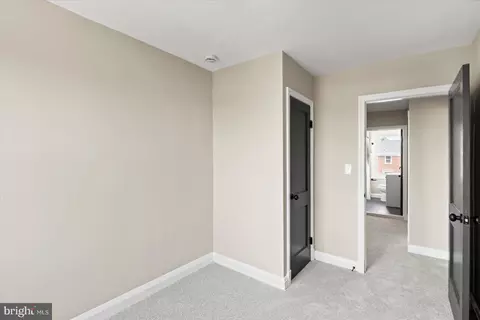 Entry Way - 3567 Elmora Ave, Baltimore, MD 21213 photo 3 of 5