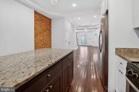 Entry Way - 3237 E Baltimore St, Baltimore, MD 21224 photo 1 of 7