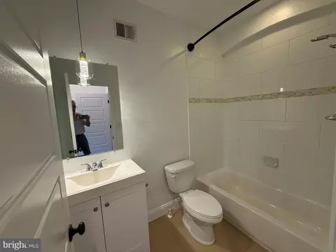 Bath - 3237 E Baltimore St, Baltimore, MD 21224 photo 4 of 4