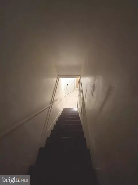 Entry Way - 4455 Old Frederick Rd, Baltimore, MD 21229 photo 5 of 11