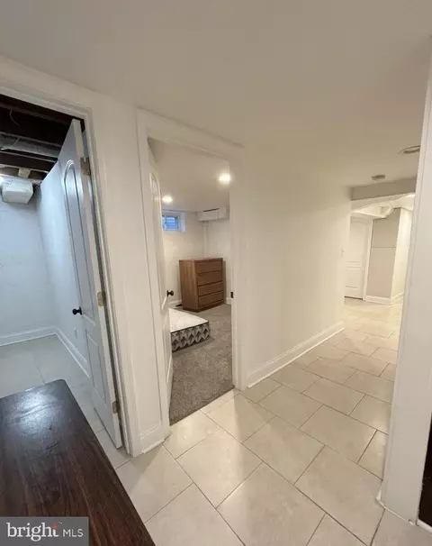 Entry Way - 4455 Old Frederick Rd, Baltimore, MD 21229 photo 7 of 11