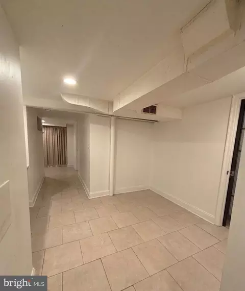 Entry Way - 4455 Old Frederick Rd, Baltimore, MD 21229 photo 11 of 11
