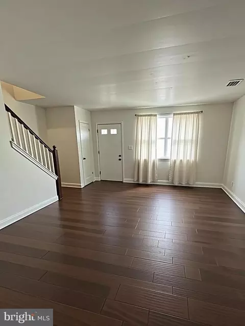Living - 4455 Old Frederick Rd, Baltimore, MD 21229 photo 1 of 2