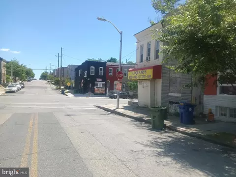 2441 E Hoffman St, Baltimore, MD 21213 photo 3