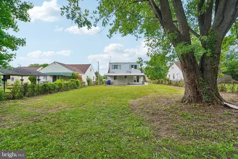 Exterior - 5404 Radecke Ave, Baltimore, MD 21206 photo 3 of 4