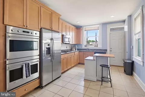 Kitchen - 3116 E Baltimore St E, Baltimore, MD 21224 photo 4 of 4