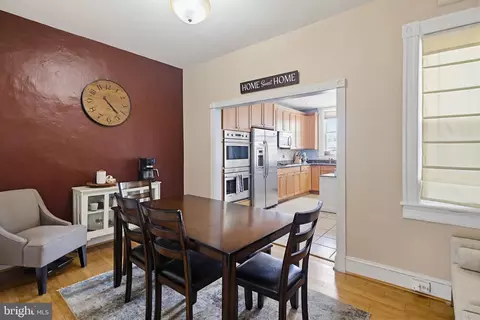 Dining - 3116 E Baltimore St E, Baltimore, MD 21224 photo 3 of 3