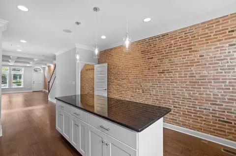 Entry Way - 2818 E Baltimore St, Baltimore, MD 21224 photo 2 of 10