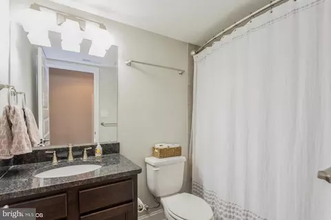 Bath - 2818 E Baltimore St, Baltimore, MD 21224 photo 5 of 6