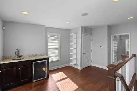Entry Way - 2818 E Baltimore St, Baltimore, MD 21224 photo 7 of 10