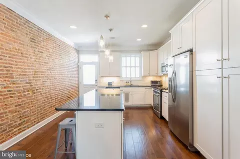 Kitchen - 2818 E Baltimore St, Baltimore, MD 21224 photo 1 of 6