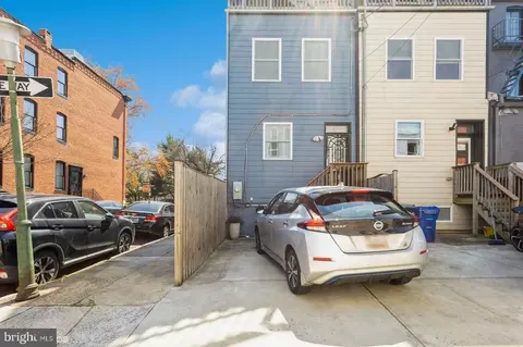 Exterior - 2818 E Baltimore St, Baltimore, MD 21224 photo 7 of 10